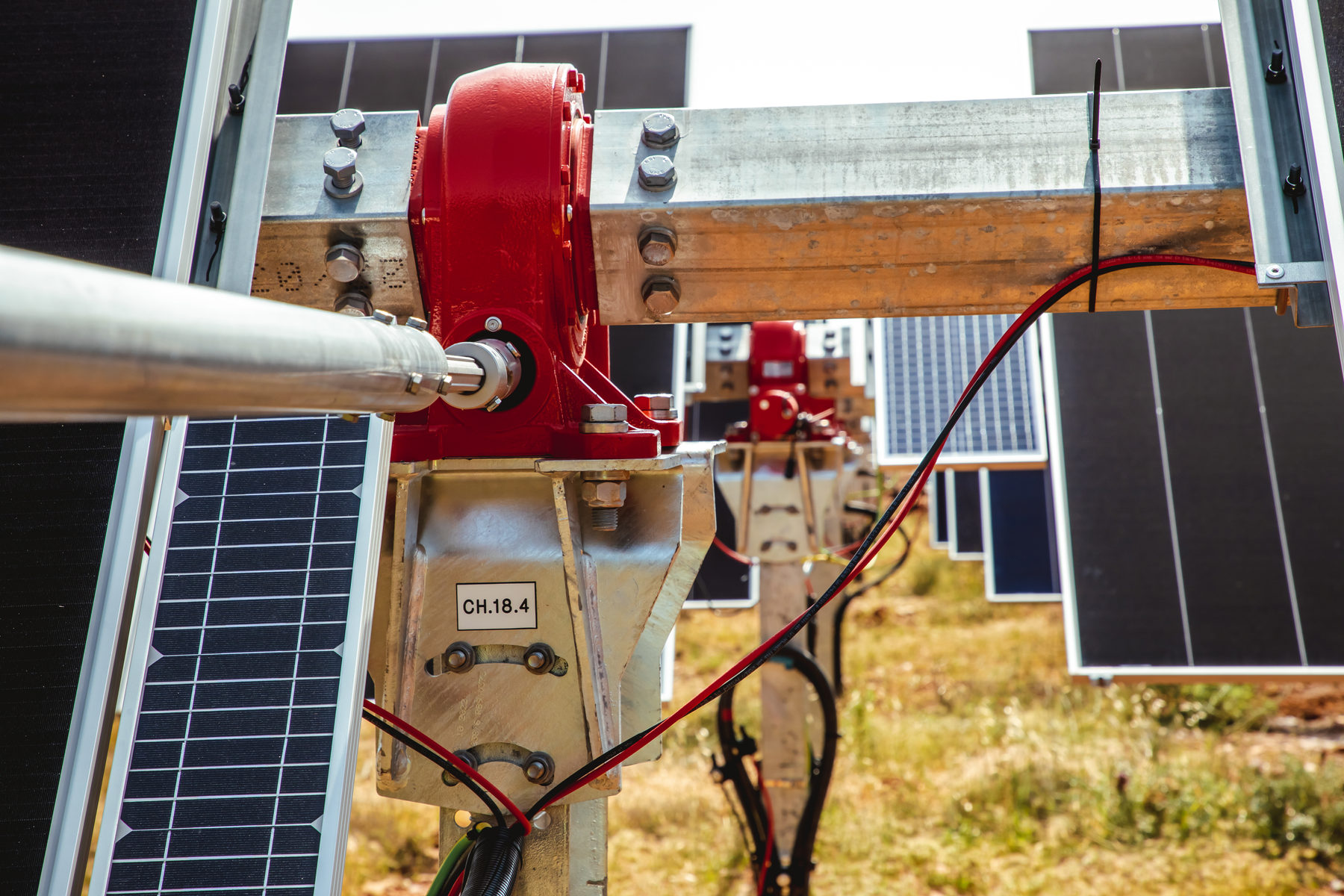 Seguidores solares en planta fotovoltaica